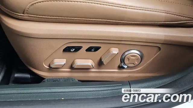 Hyundai Grandeur GN7 — Фото автомобиля 20