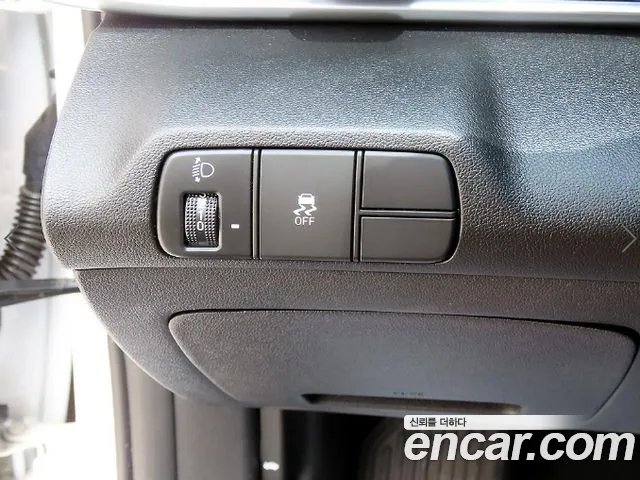 Hyundai AVANTE Новый Avante (CN7) — Фото автомобиля 12