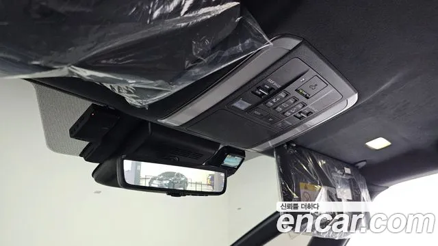 Toyota Alphard Generation 4 — Фото автомобиля 16