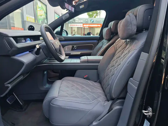 Nio ES8 — Фото автомобиля 16