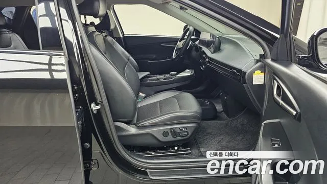 Kia EV6 — Фото автомобиля 25