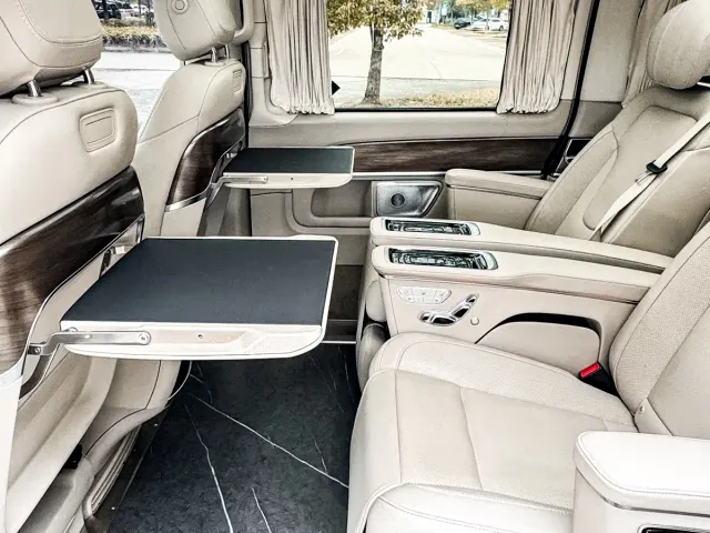 Mercedes-Benz V-Class — Фото автомобиля 11
