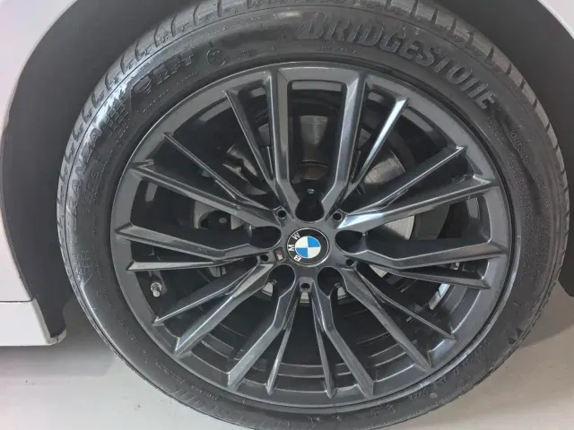 BMW 3 Series — Фото автомобиля 13