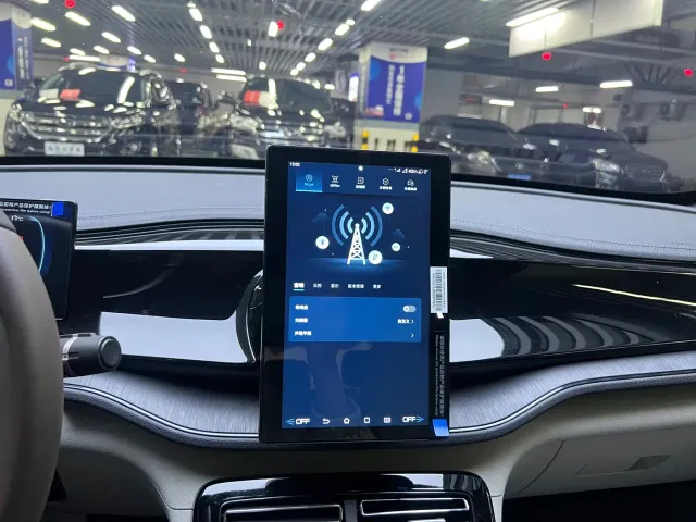 BYD Qin PLUS — Фото автомобиля 8