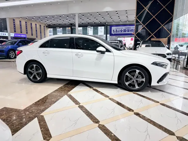 Mercedes-Benz A-Class — Фото автомобиля 20