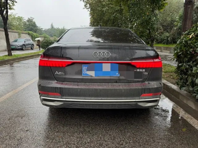 Audi A6L — Фото автомобиля 8