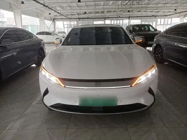 BYD Han — Фото автомобиля 2