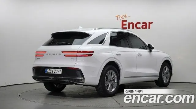 Genesis GV70 2.5T Бензин AWD — Фото автомобиля 2