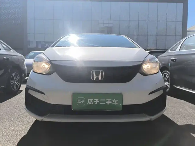 Honda Fit — Фото автомобиля 2