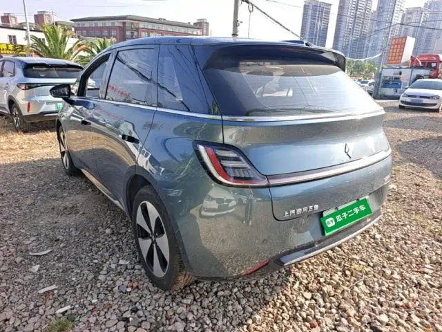 Baojun Cloud — Фото автомобиля 4