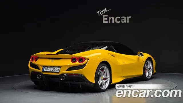 Ferrari F8 — Фото автомобиля 2