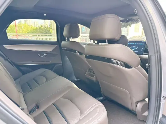 BYD Han — Фото автомобиля 12