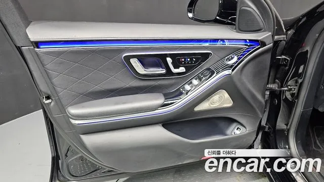 Mercedes-Benz S-Class — Фото автомобиля 20