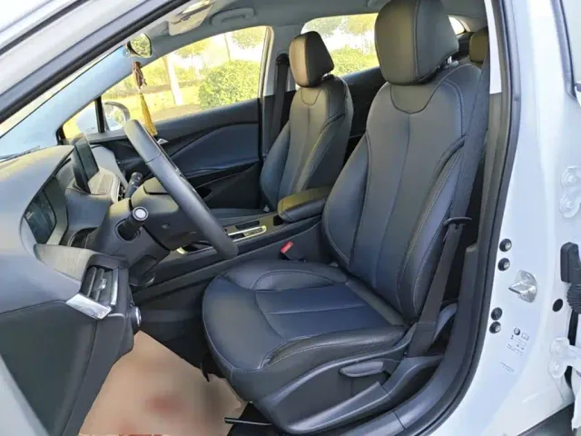 Buick Velite 6 — Фото автомобиля 14