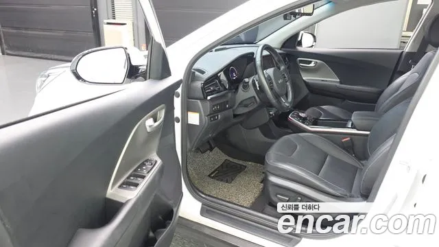 Kia Niro Niro Plus Earth — Фото автомобиля 10