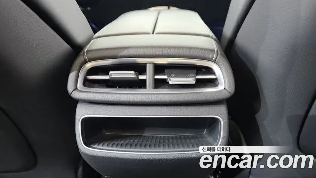 Genesis G80 Бензин 2.5 турбо AWD — Фото автомобиля 29