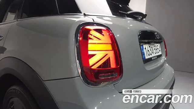 Mini Cooper Cooper 5 дверей Classic — Фото автомобиля 23