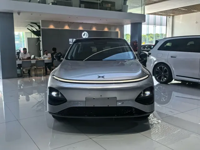 Xpeng G6 — Фото автомобиля 2