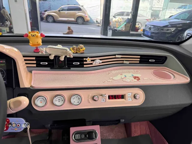 Wuling Hongguang Mini EV — Фото автомобиля 15