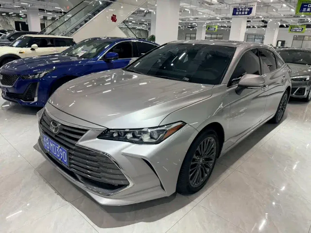Фотография автомобиля — Toyota Avalon