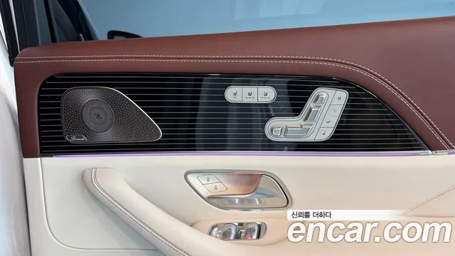 Mercedes-Benz GLS-Class — Фото автомобиля 20