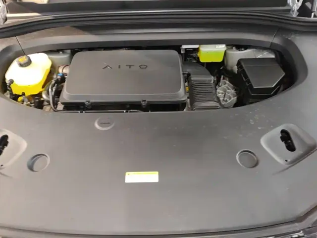 Aito M7 — Фото автомобиля 19