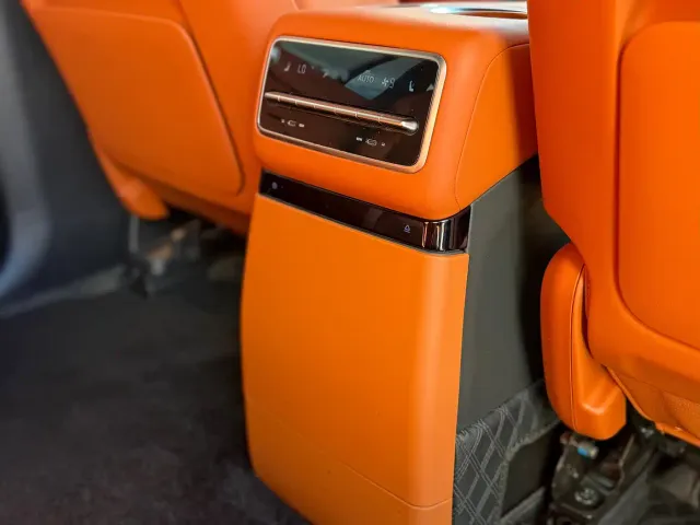 Li Auto L9 — Фото автомобиля 21