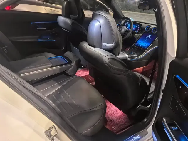Mercedes-Benz C-Class — Фото автомобиля 5