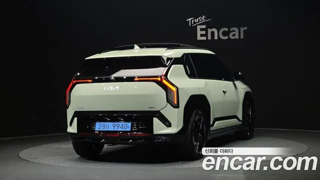 Фотография автомобиля — Kia EV3