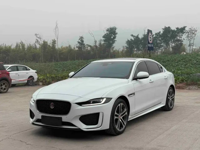 Jaguar XEL — Фото автомобиля 17