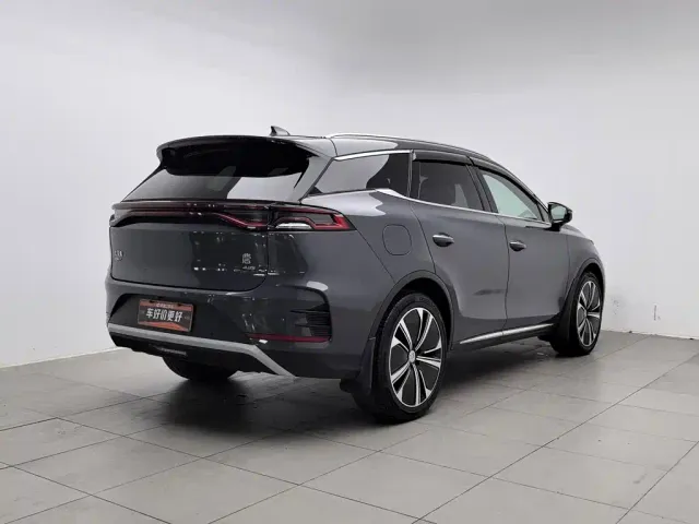 BYD Tang — Фото автомобиля 2