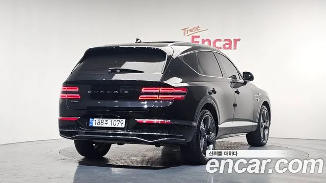 Genesis GV80 2.5T Бензин AWD — Фото автомобиля 2