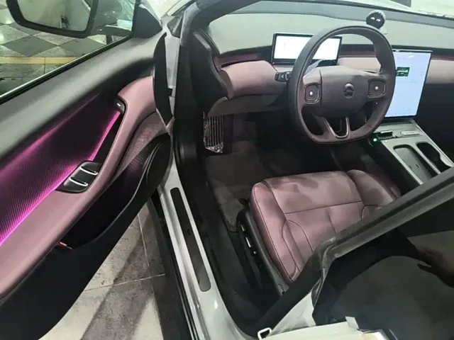 NIO NIO ET5 2022 75kWh — Фото автомобиля 15