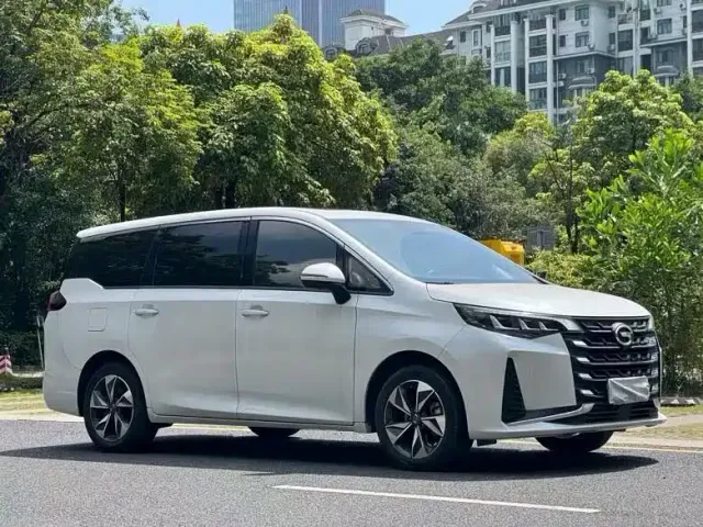 GAC Trumpchi M6 — Фото автомобиля 3