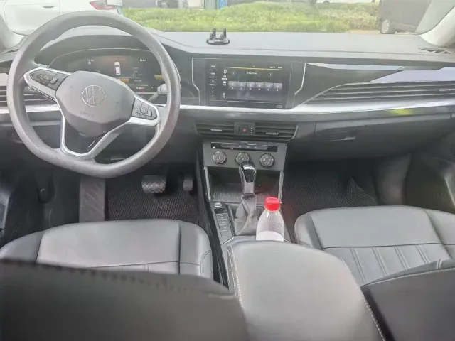 Volkswagen Passat — Фото автомобиля 3