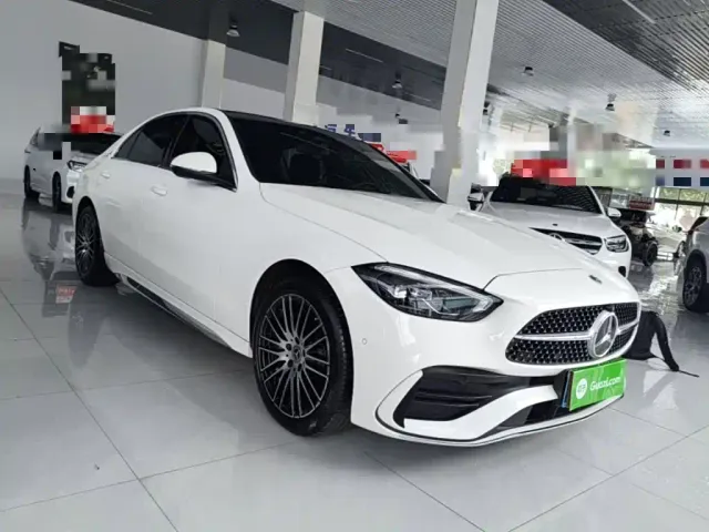 Mercedes-Benz C-Class — Фото автомобиля 3