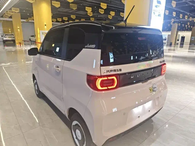 Wuling Hongguang Mini EV — Фото автомобиля 4