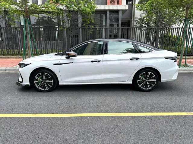 Chery Arrizo 8 — Фото автомобиля 4