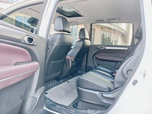 GAC Trumpchi M6 — Фото автомобиля 14