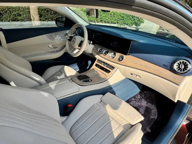 Mercedes-Benz E-Class — Фото автомобиля 8