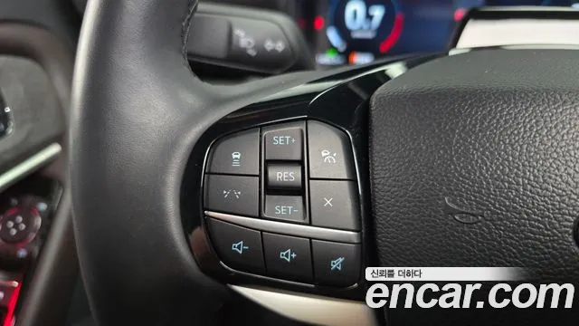 Ford Explorer — Фото автомобиля 12