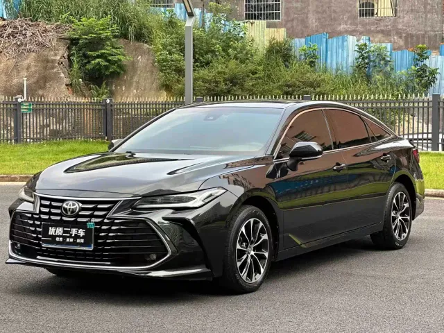 Toyota Avalon — Фото автомобиля 3