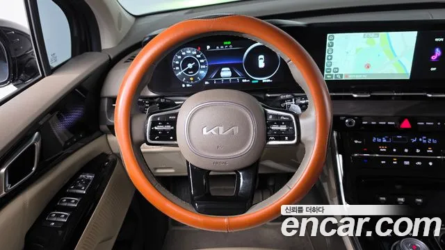 Kia Carnival Generation 4 — Фото автомобиля 13