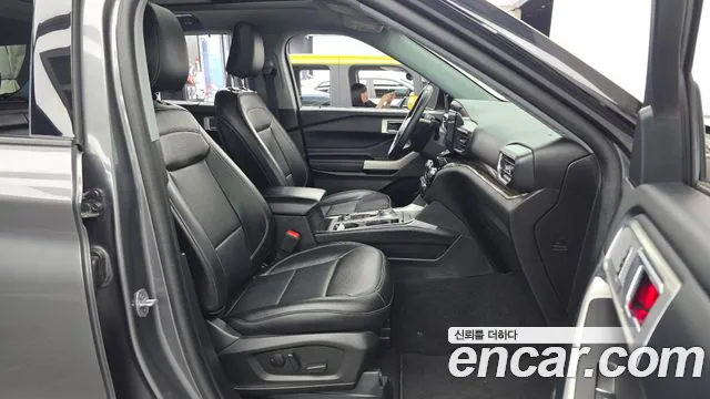 Ford Explorer 6th Gen — Фото автомобиля 11