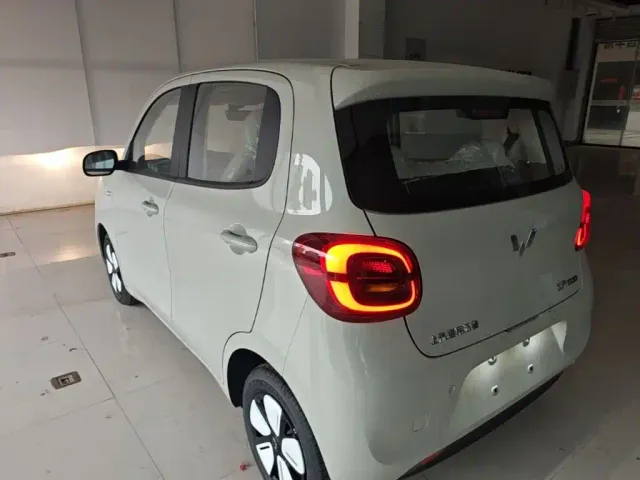 Wuling Hongguang Mini EV — Фото автомобиля 4