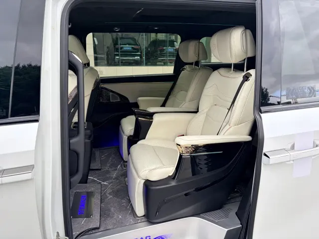 GAC Trumpchi M8 — Фото автомобиля 7