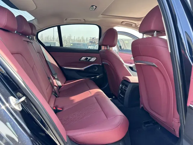 BMW 3 Series — Фото автомобиля 14