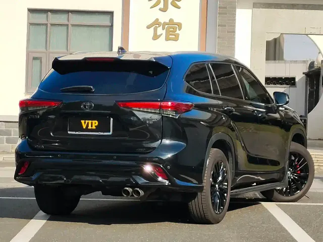 Toyota Highlander — Фото автомобиля 5
