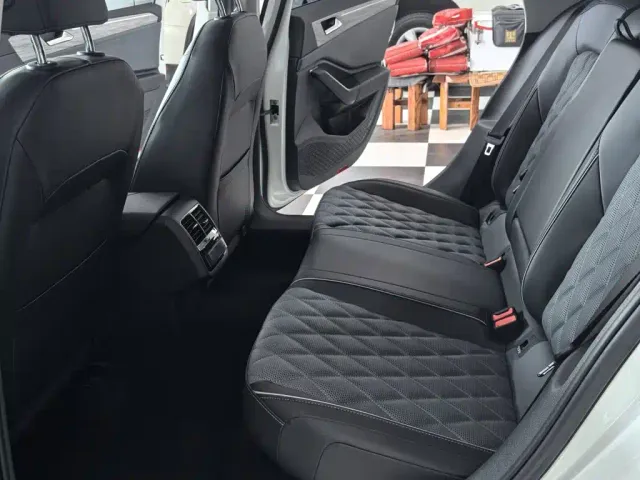 Volkswagen Sagitar — Фото автомобиля 13