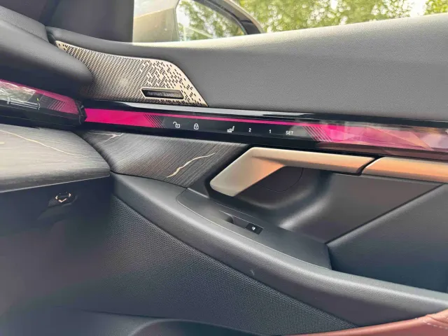 BMW i5 — Фото автомобиля 11